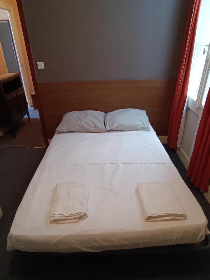 Chambre Chez Marie Et Didier 1 Minute A Pied Du Sanctuaire De Lourdes Esterno foto